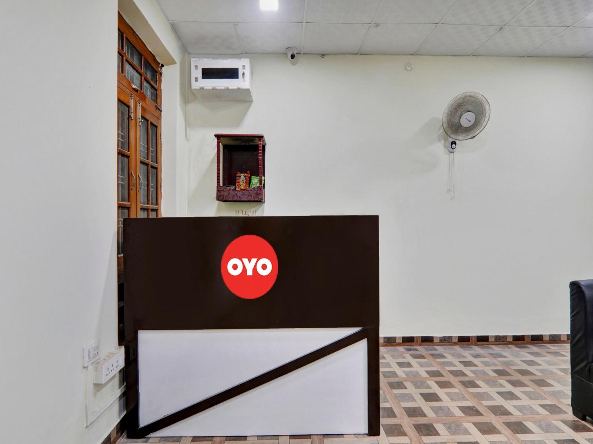 Hotel O Aradhya Galaxy Bhauli Buitenkant foto