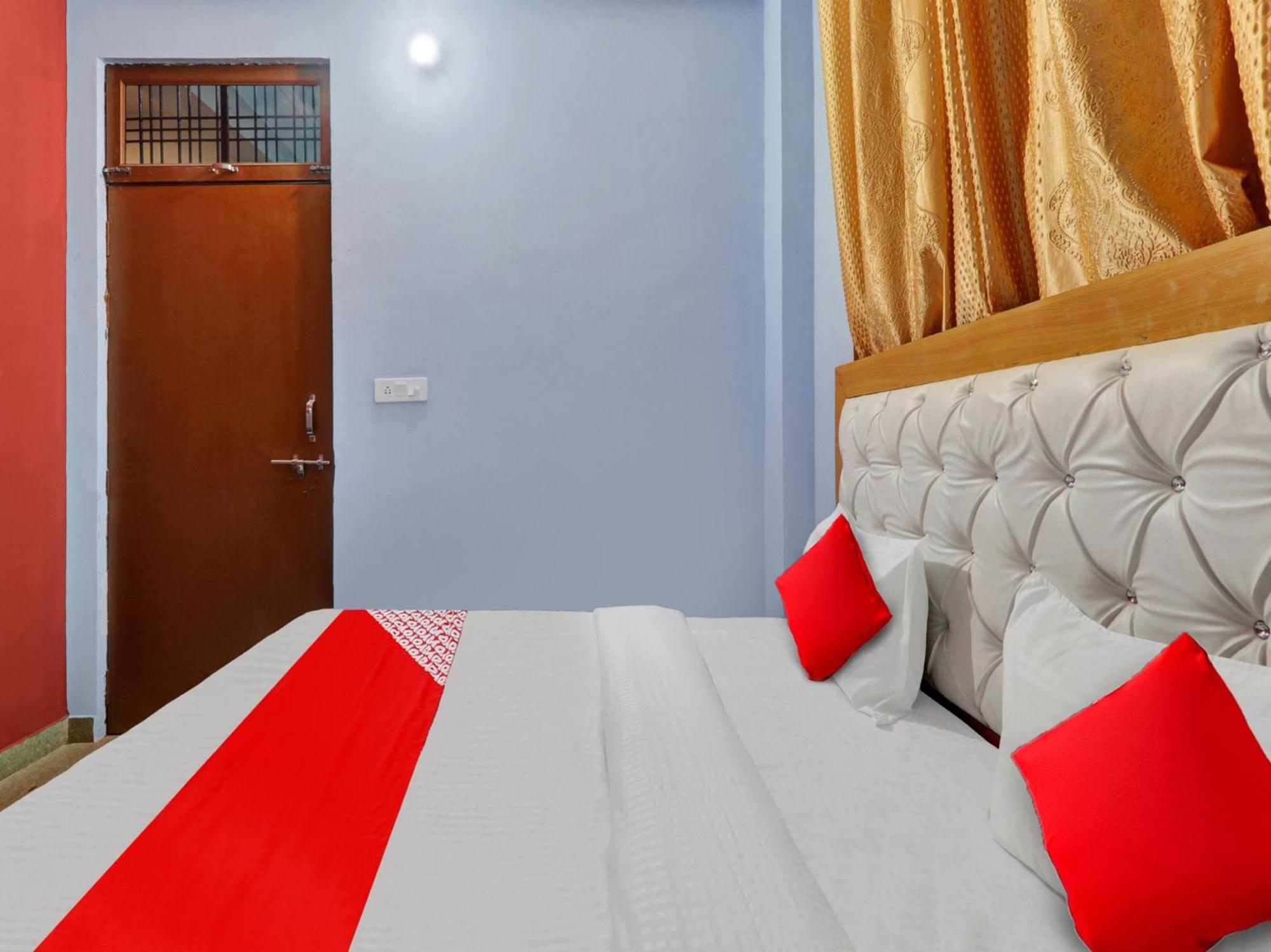 Hotel O Aradhya Galaxy Bhauli Buitenkant foto