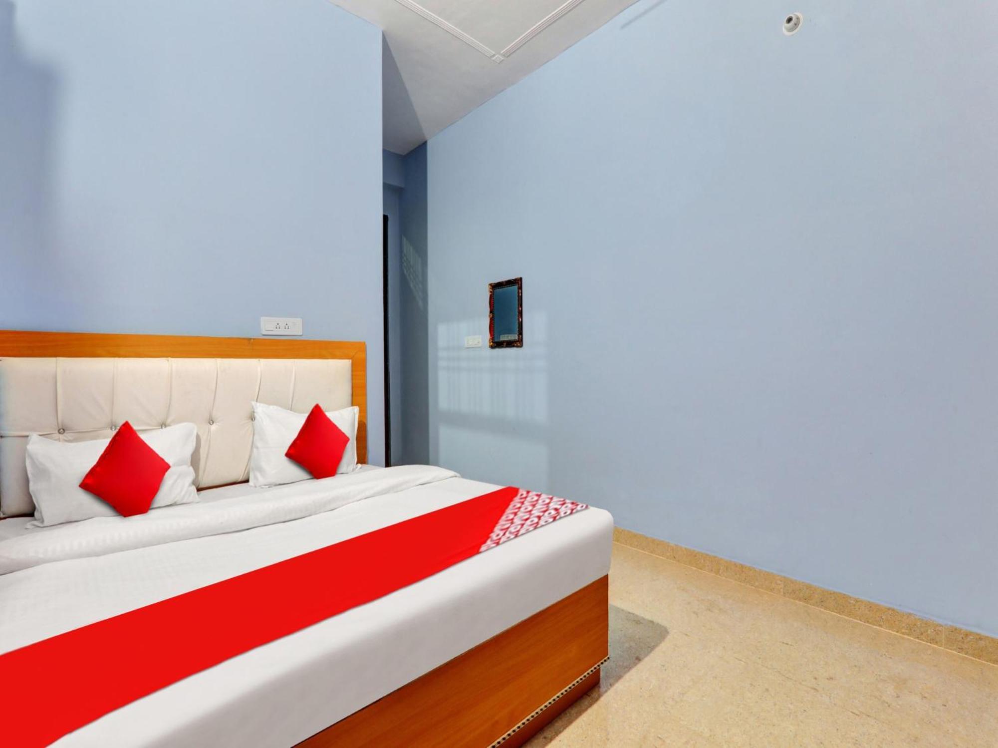 Hotel O Aradhya Galaxy Bhauli Buitenkant foto
